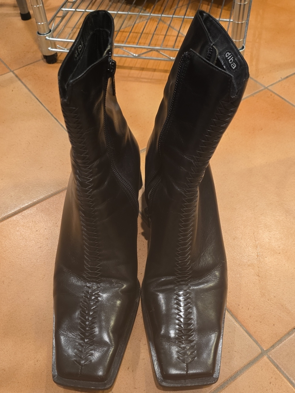 Diba Black Leather Square-Toe Ankle Booties